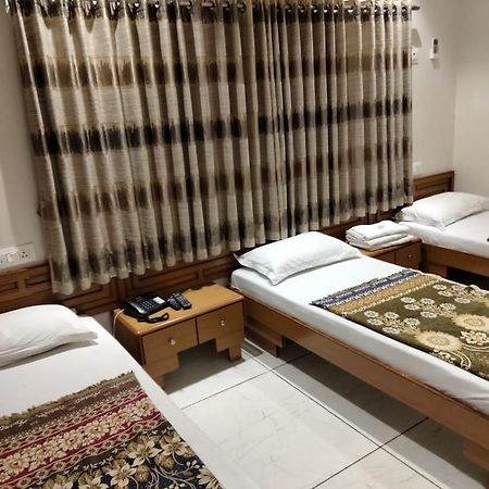 Hotel Ankit Virpur Ngoại thất bức ảnh
