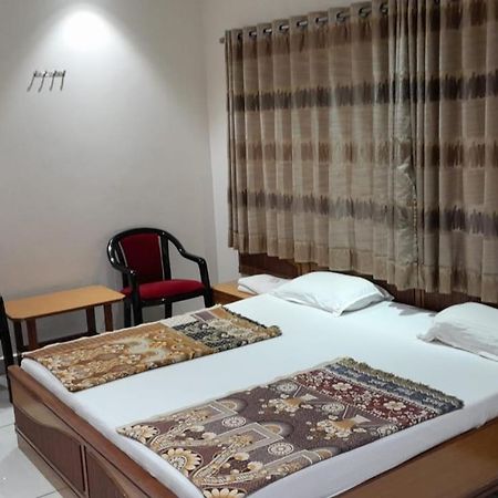 Hotel Ankit Virpur Ngoại thất bức ảnh