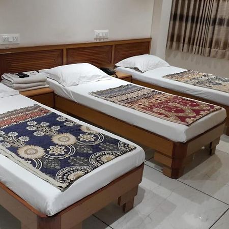 Hotel Ankit Virpur Ngoại thất bức ảnh
