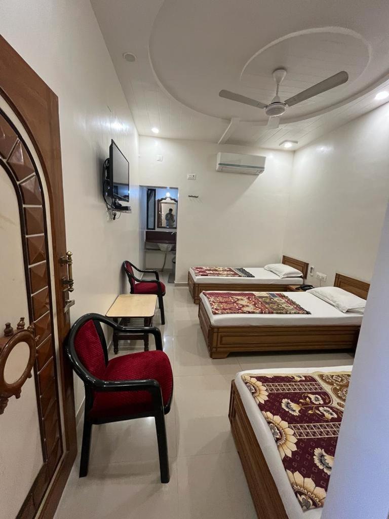 Hotel Ankit Virpur Ngoại thất bức ảnh